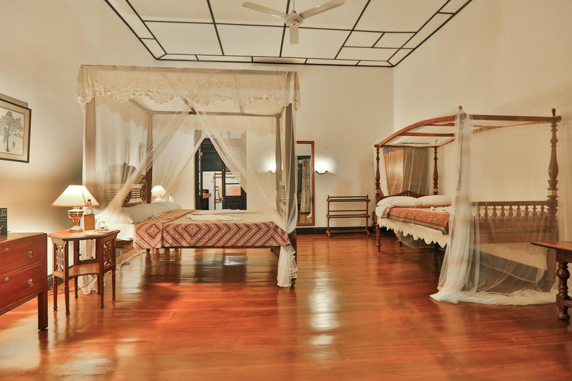 Horathapola Estate Hotel Маравила Екстериор снимка