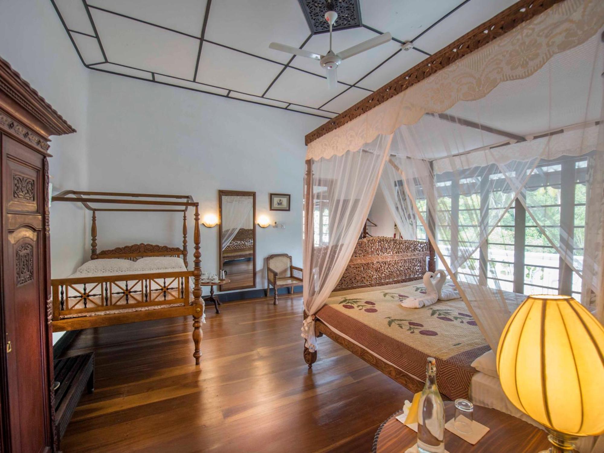 Horathapola Estate Hotel Маравила Екстериор снимка
