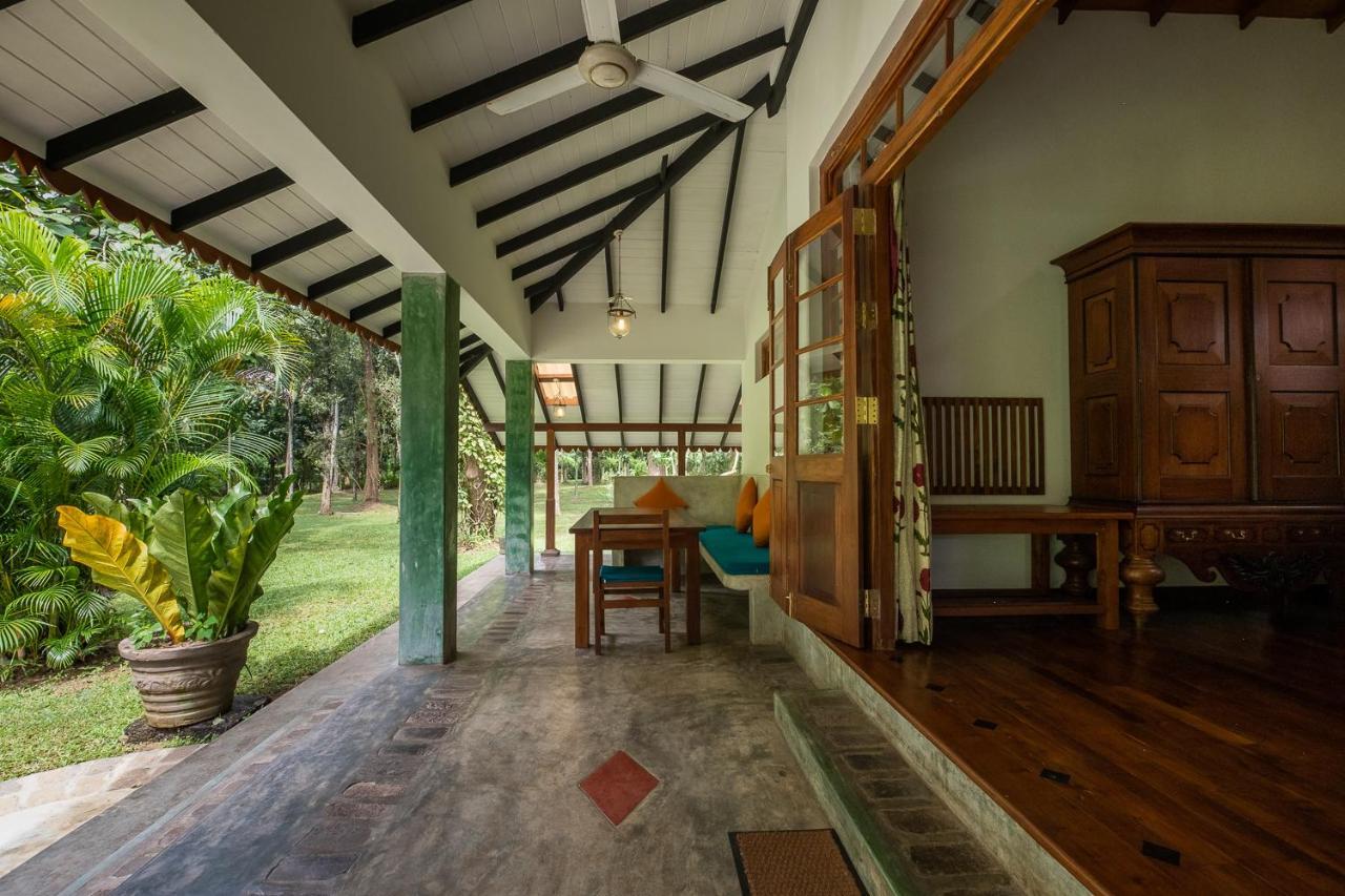 Horathapola Estate Hotel Маравила Екстериор снимка